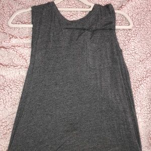Dark grey muscle tee